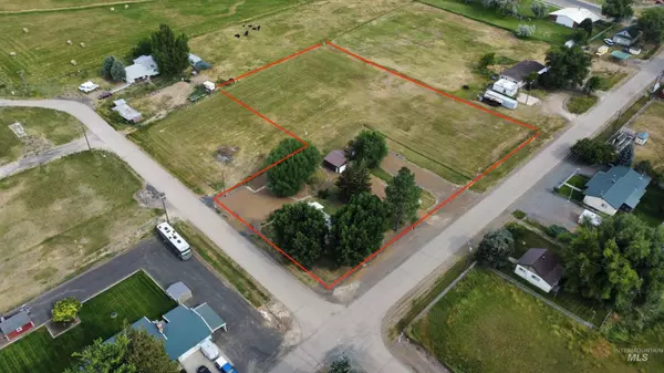 308 Somerville St, Jordan Valley, OR 97910