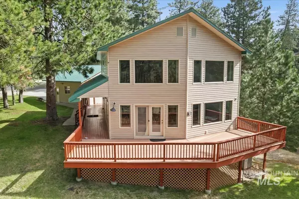 Cascade, ID 83611,1496 Pine Ridge Dr