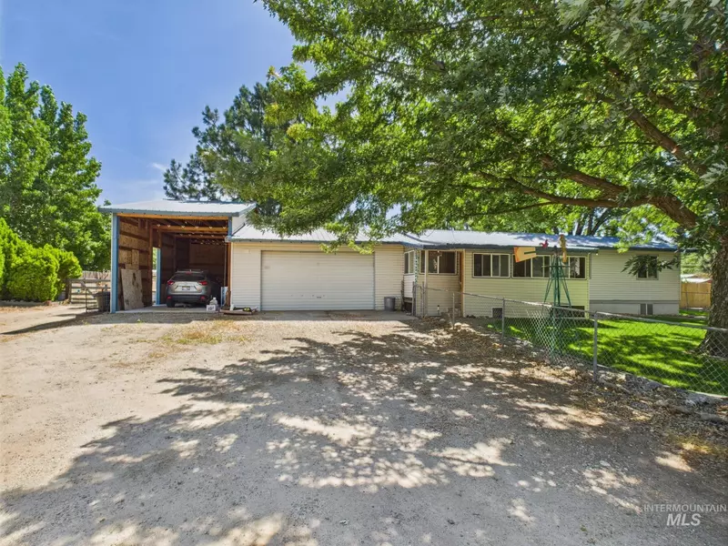 1542 W Kathy Street, Emmett, ID 83617-9679