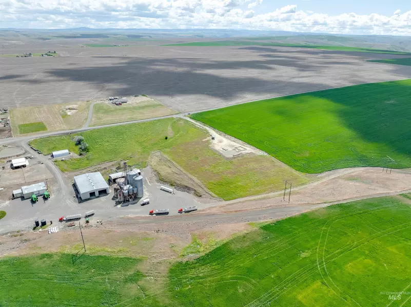 6667 Silcott Road, Clarkston, WA 99403