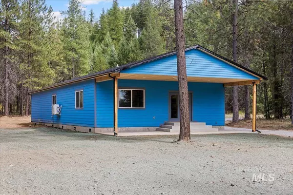 Athol, ID 83801,165 Smokewood