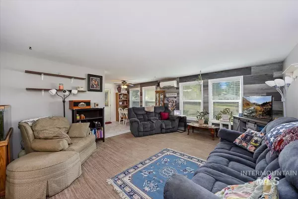 Hagerman, ID 83332,321 E South Ave