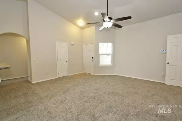 Nampa, ID 83686-5881,804 W Odessa Loop