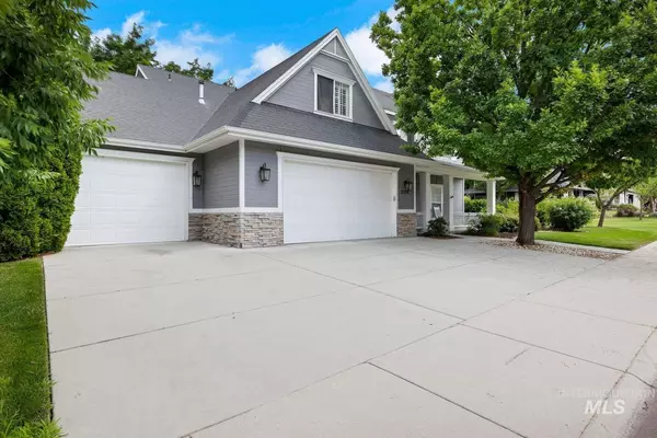 2208 E Bowstring St, Meridian, ID 83642