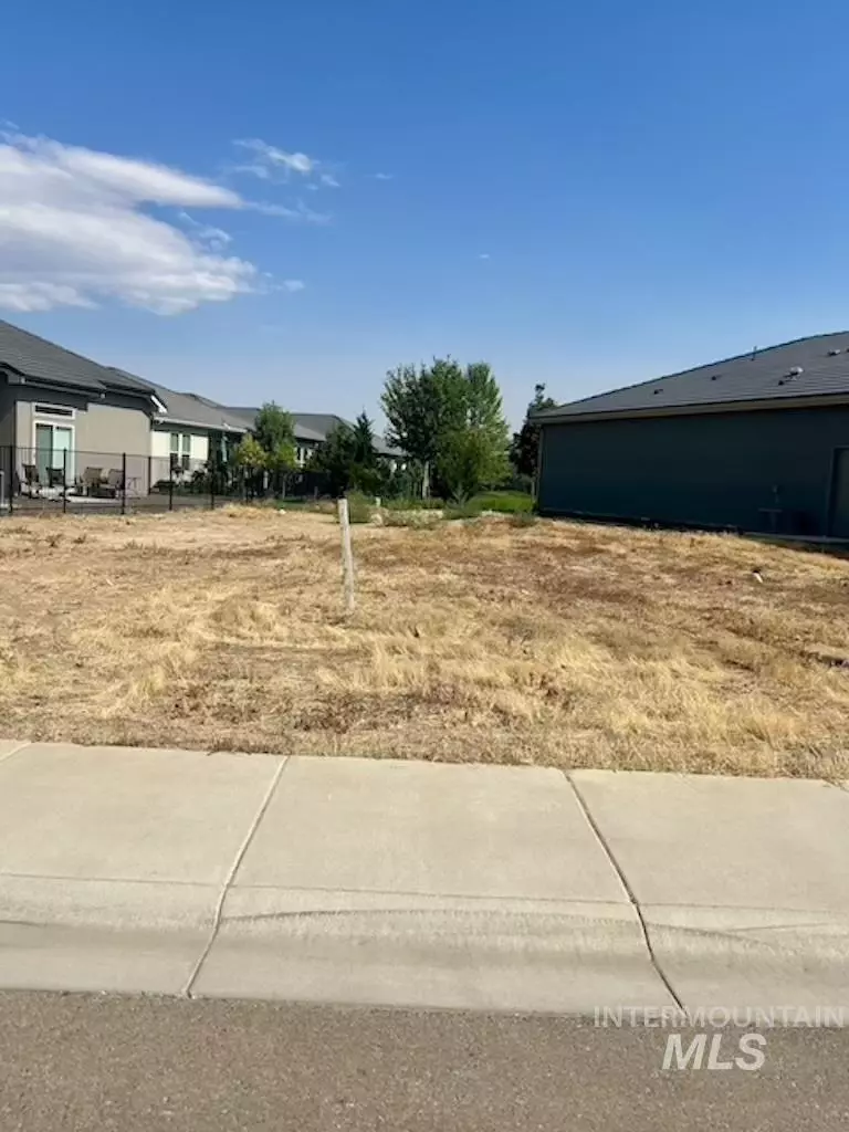 Meridian, ID 83646,6638 N Spindrift Way
