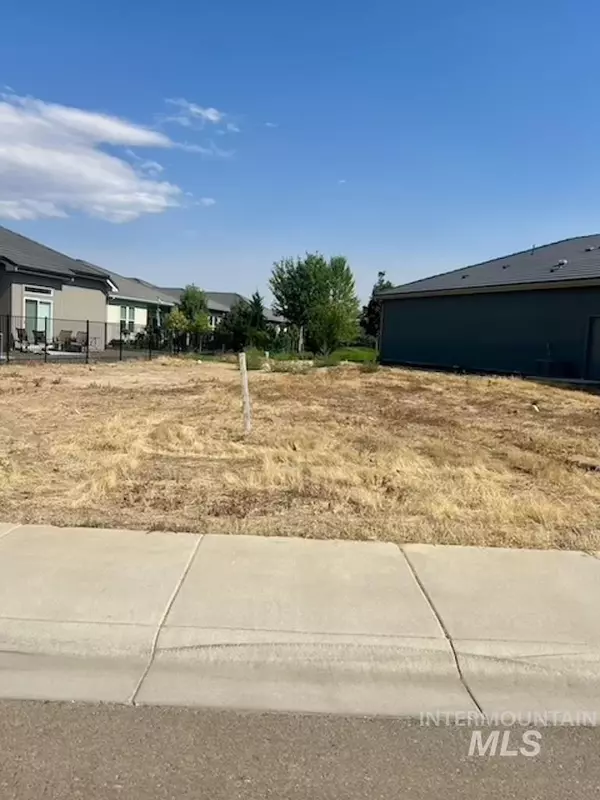 6638 N Spindrift Way,  Meridian,  ID 83646