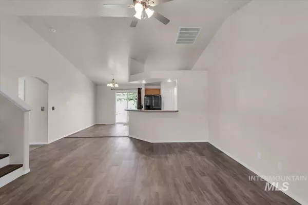 Nampa, ID 83686,555 W Mulberry Loop