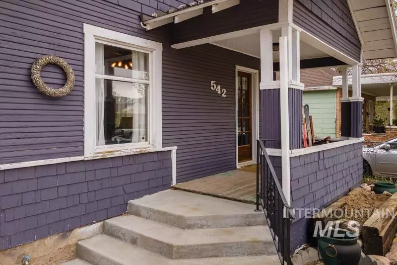 Pocatello, ID 83201,542 N 13th Ave