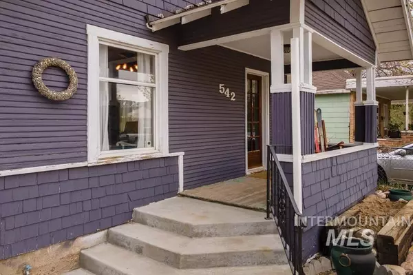 542 N 13th Ave,  Pocatello,  ID 83201