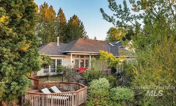 1306 E Braemere Rd, Boise, ID 83702