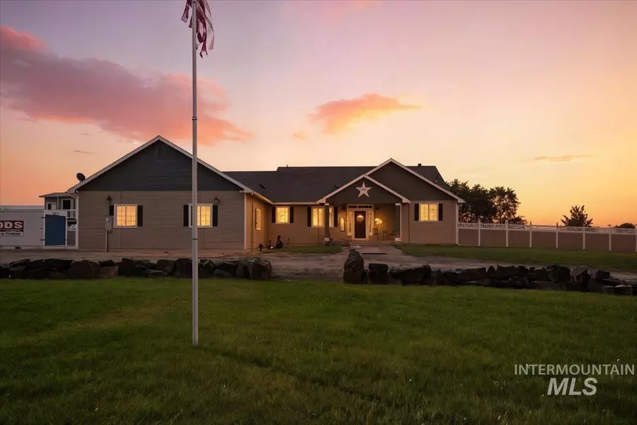 3480 Little Foot, Melba, ID 83641