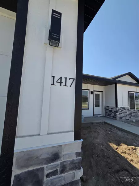 1417 Parker Dr, Rupert, ID 83350