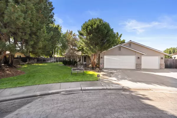 1639 N Interlachen Way, Meridian, ID 83646-1002