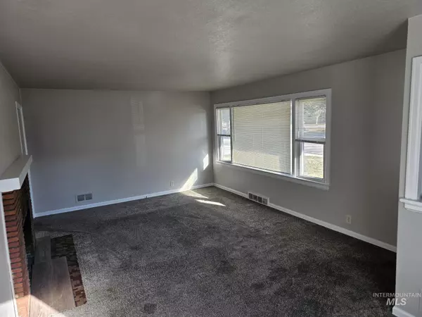 Boise, ID 83706,5706 W Freemont St