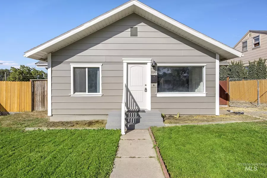 120 N 13th Ave, Buhl, ID 83316-1617