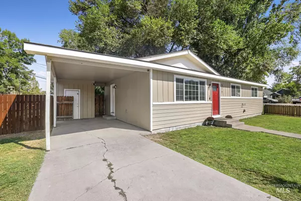 Gooding, ID 83330-1327,377 Locke Ave