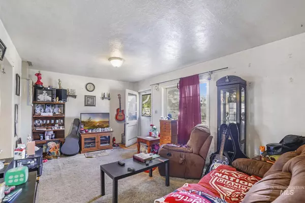 Wendell, ID 83355,210 E Avenue B