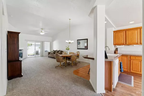 Meridian, ID 83646,256 E Carmel Dr