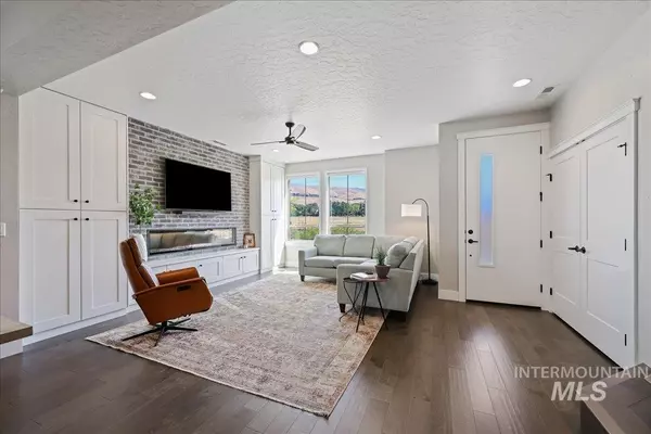 Boise, ID 83716,3156 S Hopes Well Way