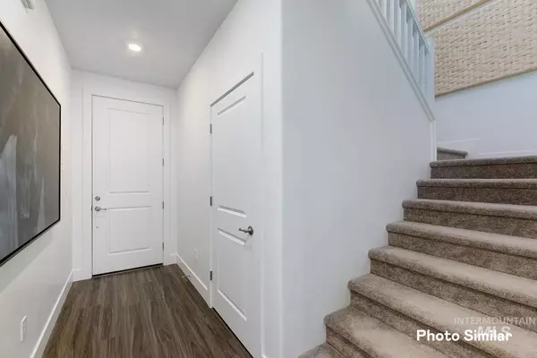 Nampa, ID 83687,8531 E Dove Field Dr