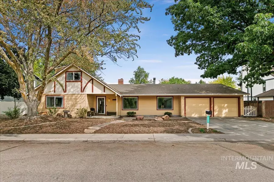 10490 W Treeline St, Boise, ID 83704
