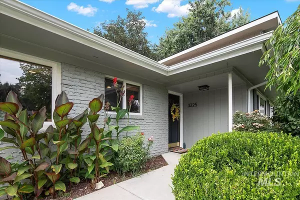 Boise, ID 83702,3225 N Crane Creek Rd