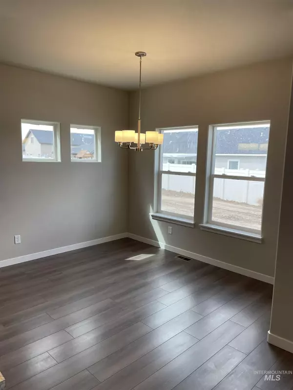 Twin Falls, ID 83301,1008/1014 Frank Henry Rd