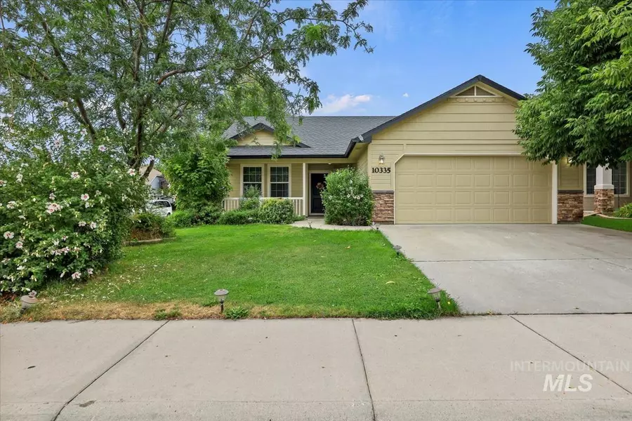 10335 W Henrys Lake Dr, Boise, ID 83709