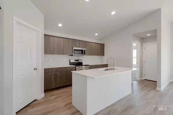 Meridian, ID 83642,857 N Aleppo Way