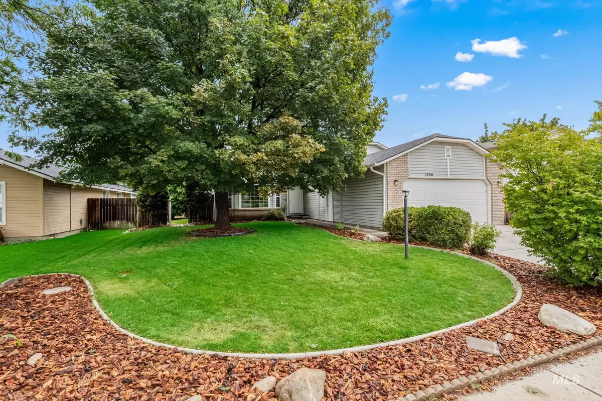 Boise, ID 83704-8021,1286 N Aster Pl.