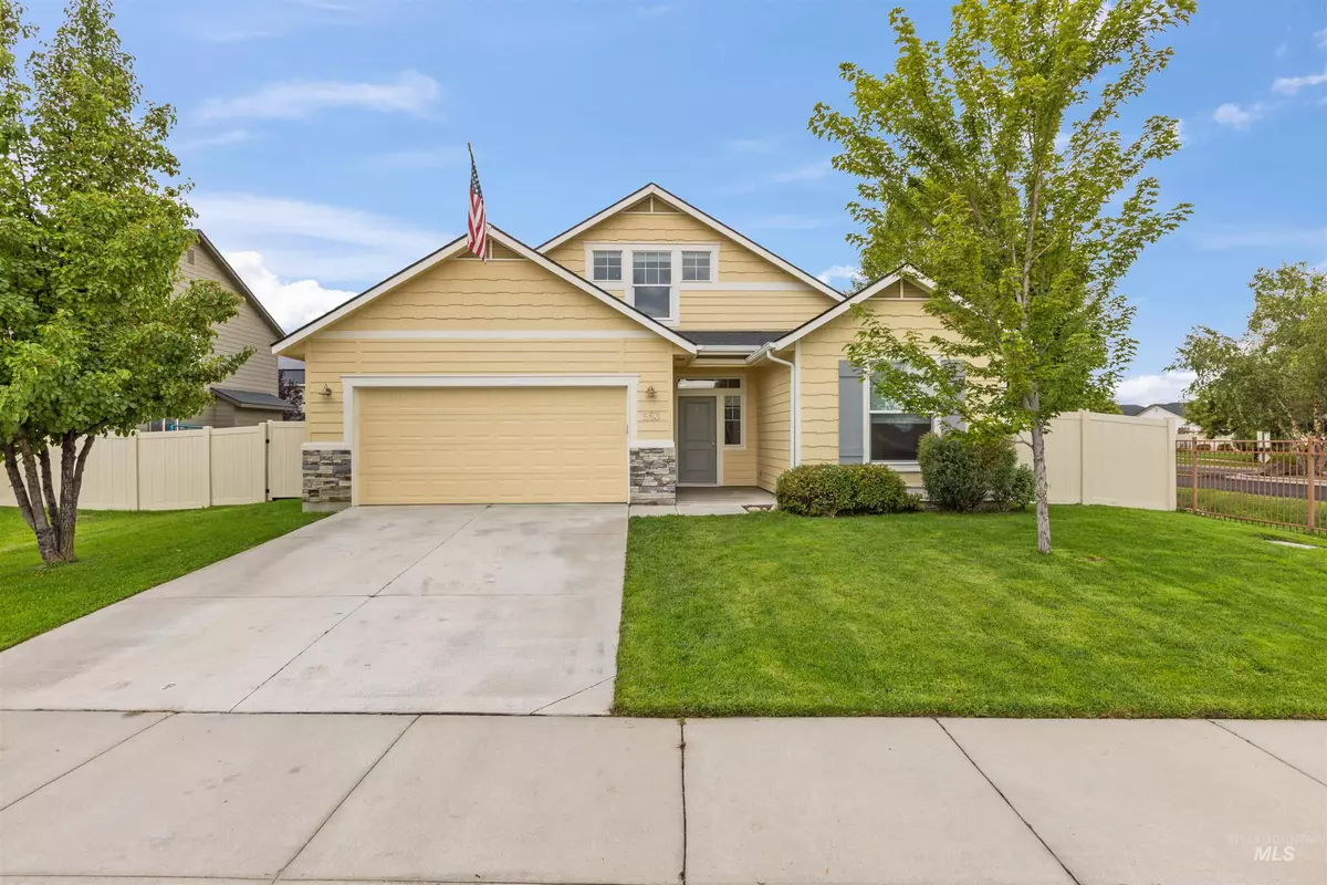 Star, ID 83669,953 N Center Way