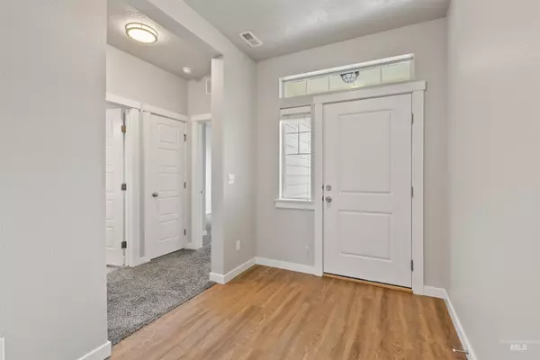 Star, ID 83669,953 N Center Way