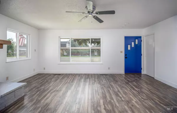 Nampa, ID 83651,105 N Stinson