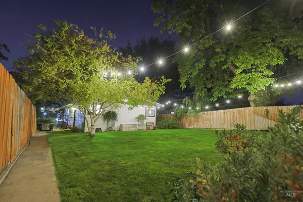 Nampa, ID 83687,608 15th Ave N