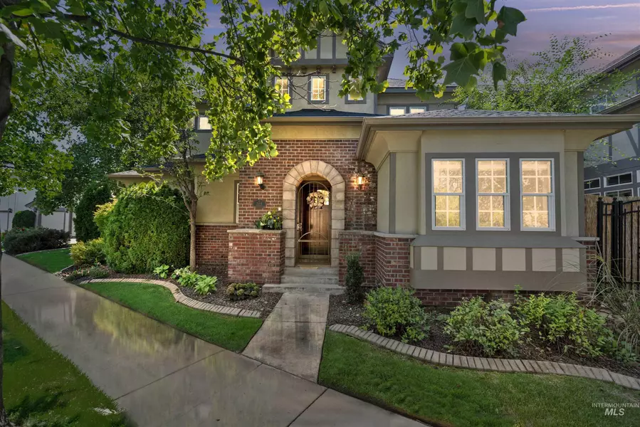 369 E Wexford Ln, Eagle, ID 83616