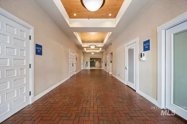 Twin Falls, ID 83301,1351 Blue Lakes Blvd N