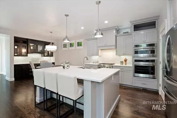 Boise, ID 83716,5033 E Woodcarver