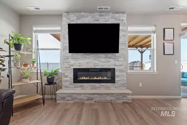 Kuna, ID 83634,1343 N. Antelope Flat Ave