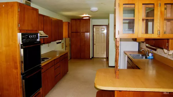 New Plymouth, ID 83655-5160,3787 SW 2nd Ave.