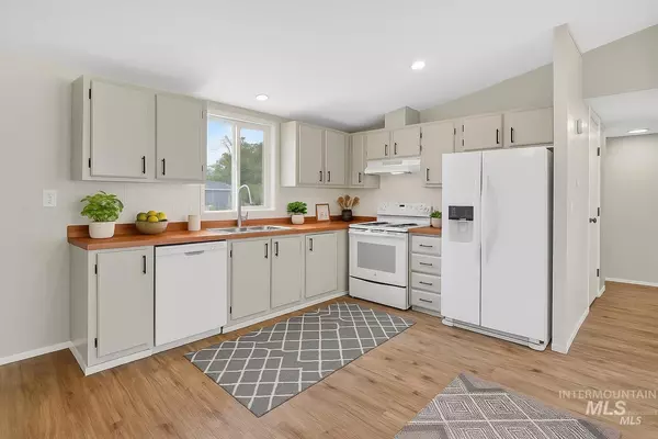 Lewiston, ID 83501,3212 1/2 5th St