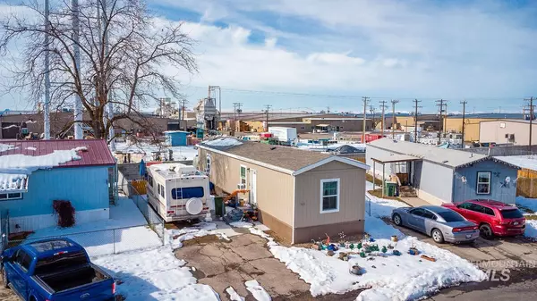 100 NW 16th St, Fruitland, ID 83619