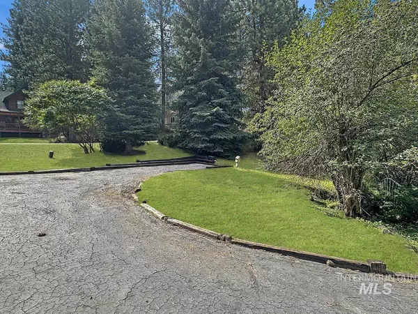 Cascade, ID 83611,109 Par Drive
