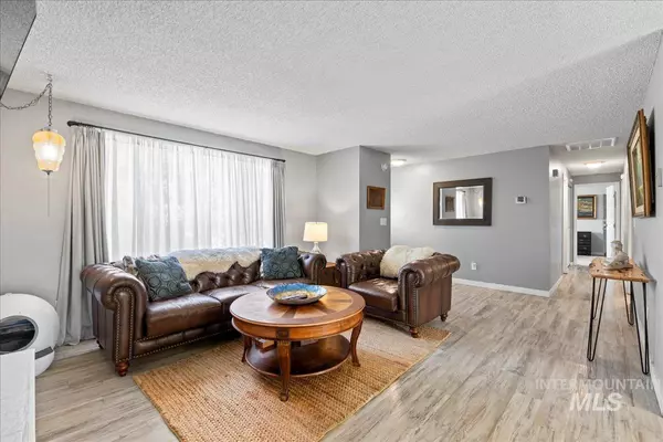 Caldwell, ID 83605,1924 E Cherry