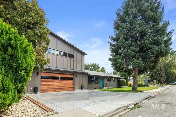 Boise, ID 83703,2106 N 32nd