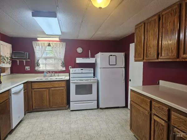 Mountain Home, ID 83647,713 SW Paiute Street