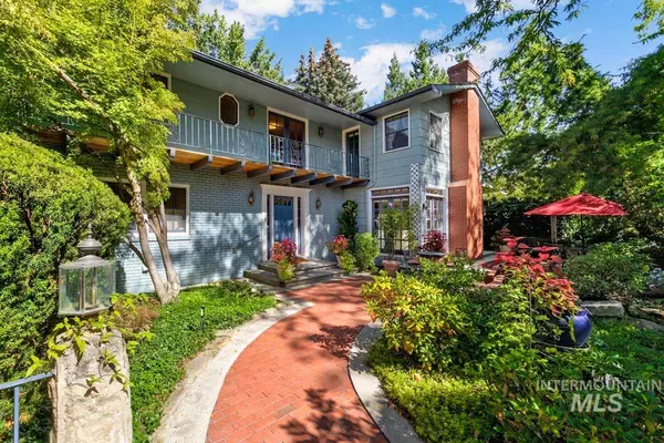 Boise, ID 83702,614 E Highland View Drive