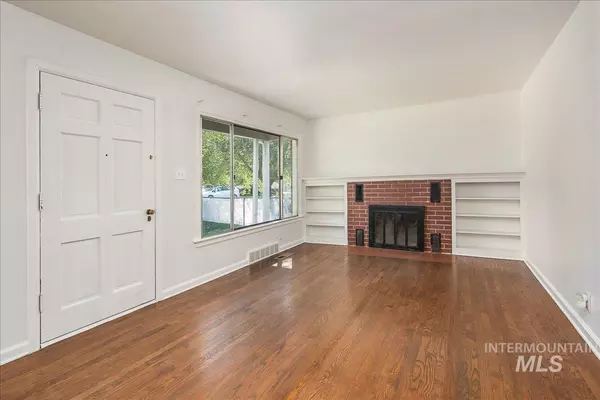 Boise, ID 83705,1009 S Day