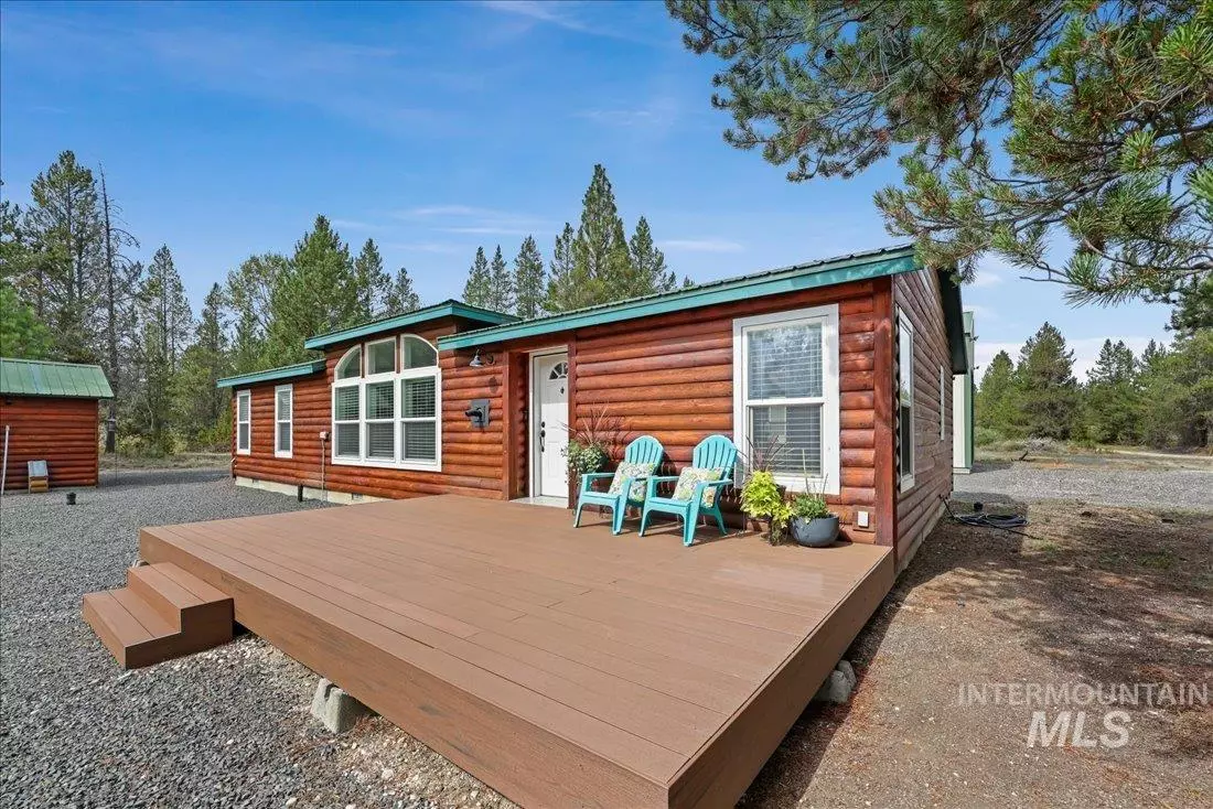 Cascade, ID 83611,112 Gold Dust Road