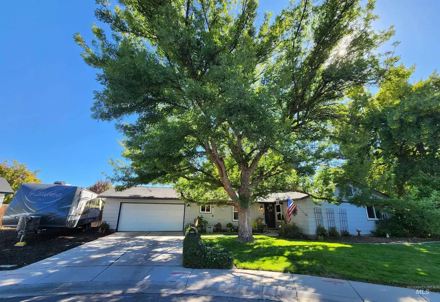 8860 W Mapleview Cove, Boise, ID 83704