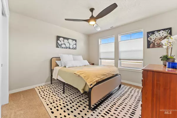 Kuna, ID 83634-5613,917 E Dunrobin St